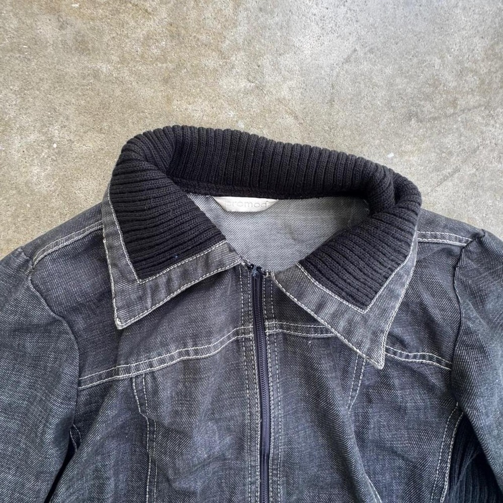 Black fitted denim jacket with ribbed collar and cuffs #denimjacket - Picture 2 of 4